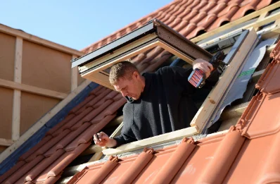 Pose de fenêtres de toit Velux à Thoras